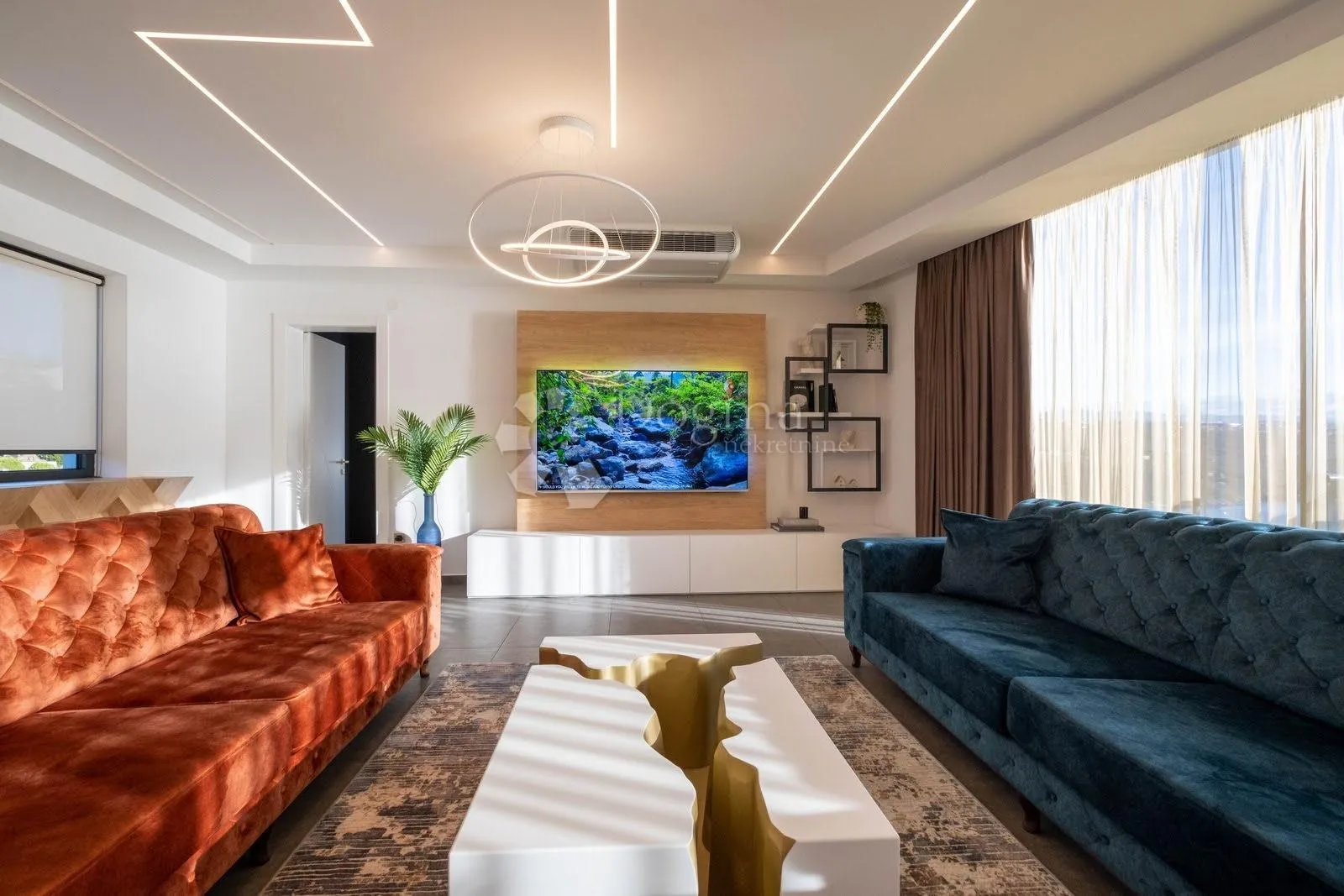 OPATIJA Ekskluzivna nekretnina 227m2-s nevjerojatnim pogledom na Opatiju - cover