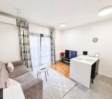 Moderan stan s velikim balkonom – Vukovarska - cover