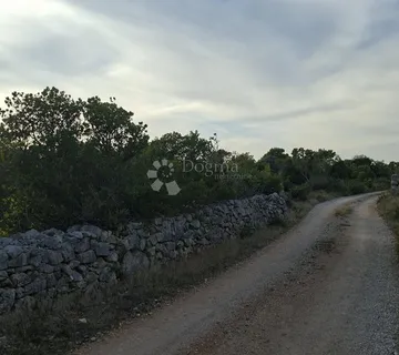 Poljoprivredno zemljište sa izlazom na more - Močići - cover