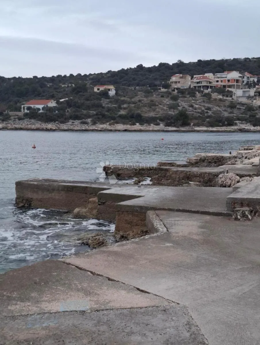 SEVID ZEMLJIŠTE 2. RED OD MORA! - cover