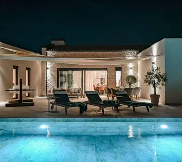 Očaravajuća vila u srcu Istre - cover