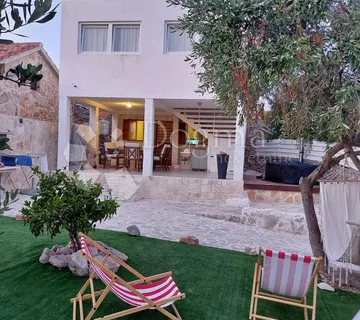 DRVENIK DREAM HOUSE 109m2 - cover