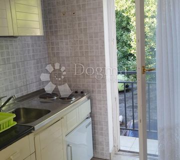 APARTMAN S POGLEDOM NA MORE - cover