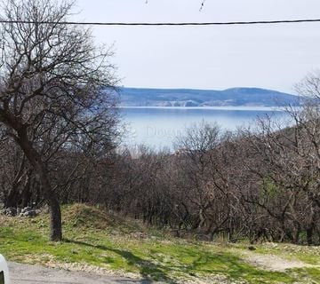 PREKRASNO ZEMLJIŠTE SA POGLEDOM NA MORE - cover