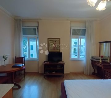 Opatija centar - cover