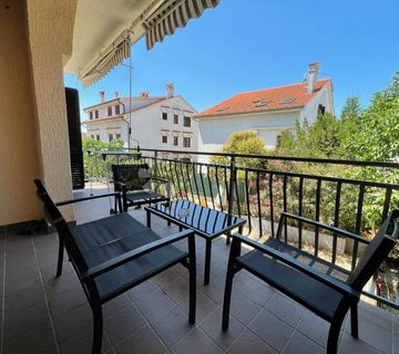 MALINSKA - APARTMANSKA KUĆA 400 m OD MORA - cover