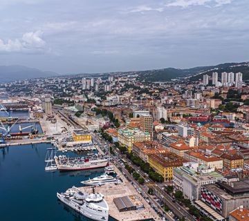 Centar 121m2 4skl prvi kat Porto Baroš na dlanu!! - cover