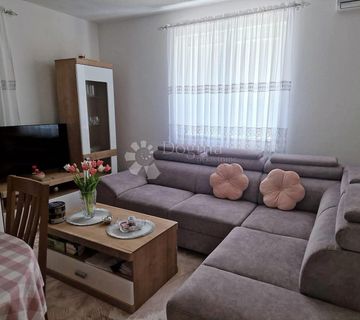 APARTMAN U CENTRU MAKARSKE - cover