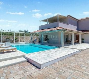 VILLA S BAZENOM!  JEDINSTVENA NA TRŽIŠTU, PROVJERITE ZAŠTO - cover