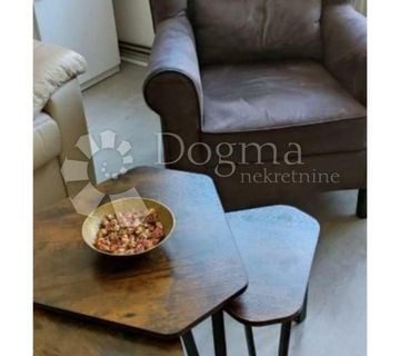 STUDIO APARTMAN U CENTRU ZAGREBA PRODAJA,DOBRA INVESTICIJA! - cover