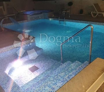 MODERNA VILLA NA OTOKU KRKU S BAZENOM - cover