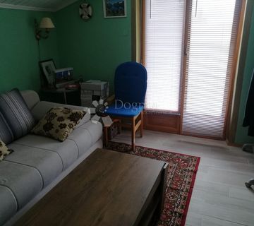 KUĆA U VODICAMA U BLIZINI CENTRA SA 350m2 OKUĆNICE - cover