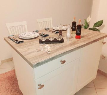 Kuća sa 3 apartmana u centru Rovinja! - cover