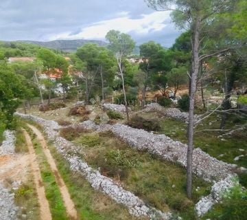 ŠIBENIK - Dubrava, građevinsko zemljište 1204 m2 - cover