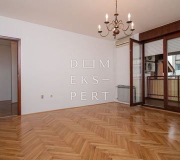 Rendićeva, Useljiv trosoban stan na zadnjem katu - 60m2 - cover