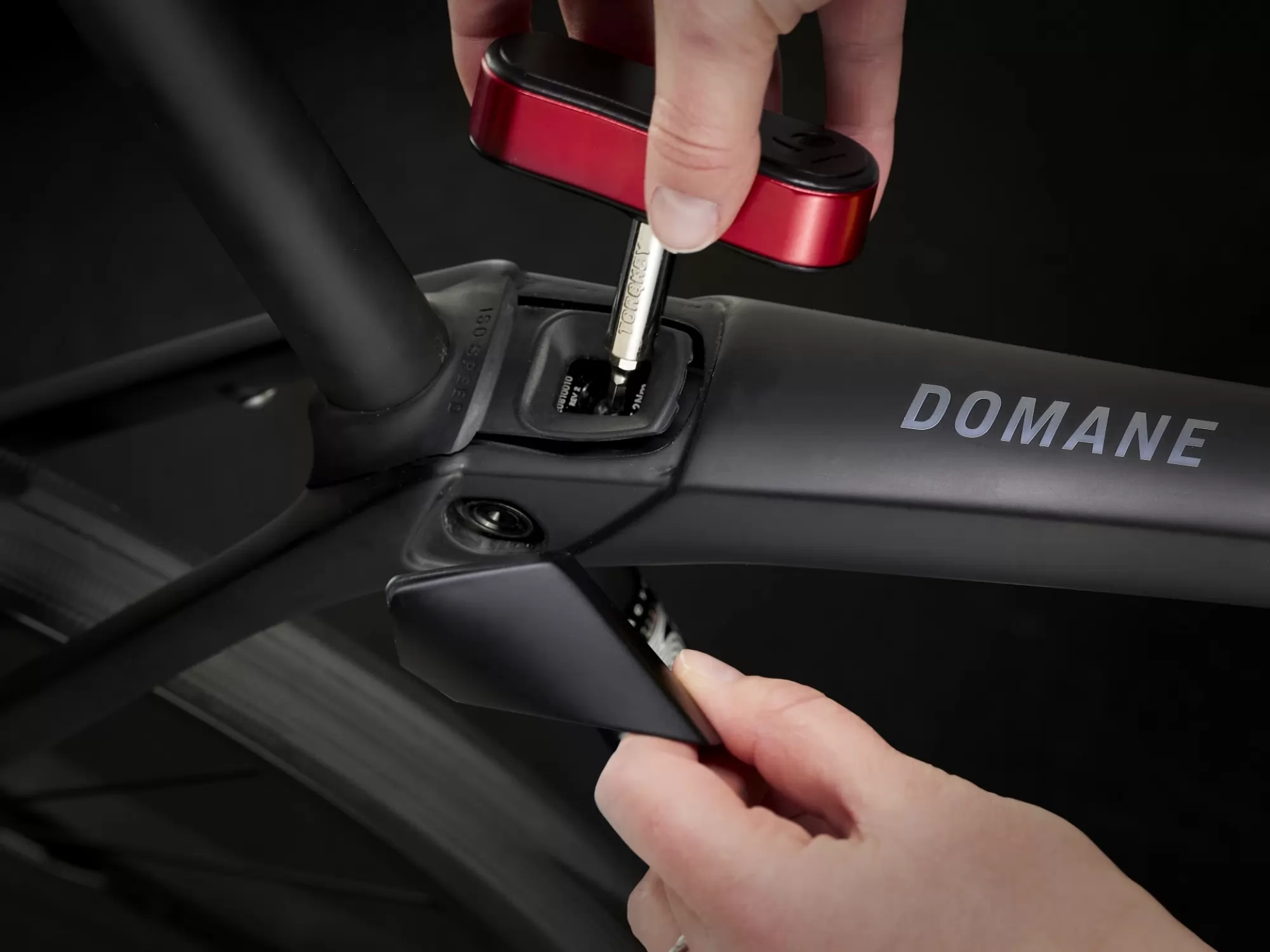 domane-sl-5-gen-4-2024-deep-smoke-37530-17049935380774