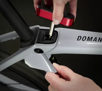 Bicikl Trek Domane SL 5 Gen 4 2024 Grey Pearl - cover
