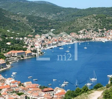 Građevinsko S Pogledom Na More - Vis