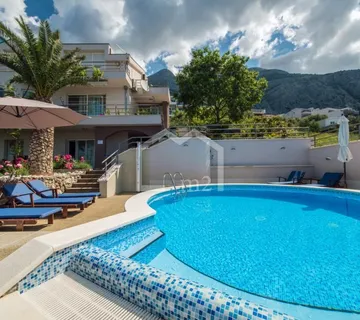 Samostojeća Vila,makarska