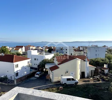 Penthouse - Dvosoban - Krovna Terasa - Okrug Gornji, Okrug