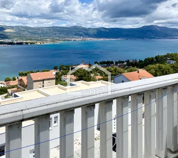 DVOSOBAN STAN -  POGLED I PARKING - cover