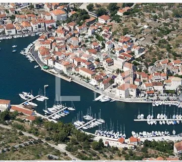 Zemljište: Milna, 2300.00 m2