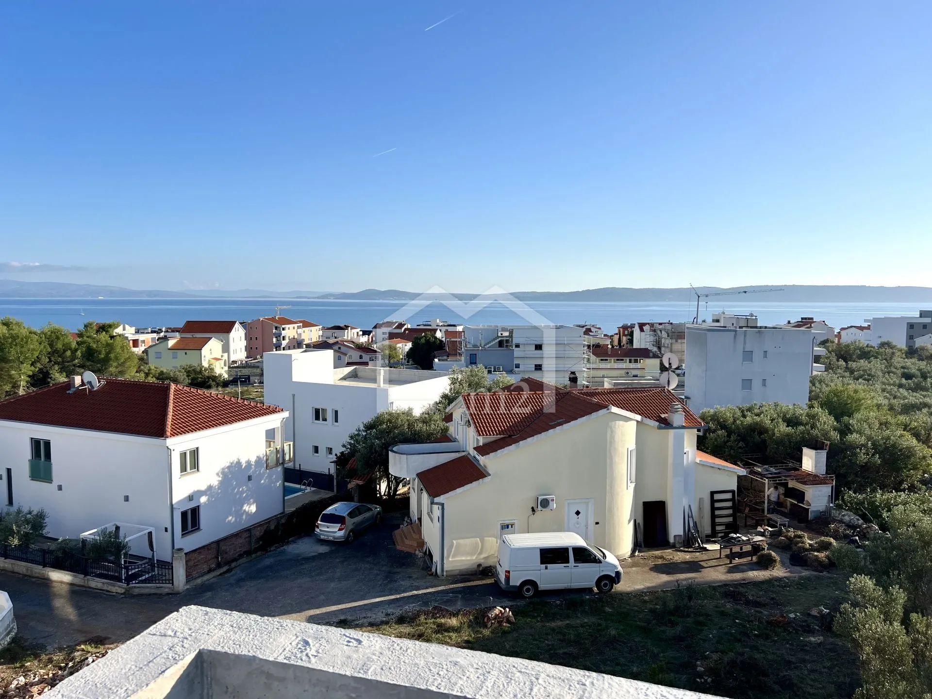 PENTHOUSE - DVOSOBAN - KROVNA TERASA - cover