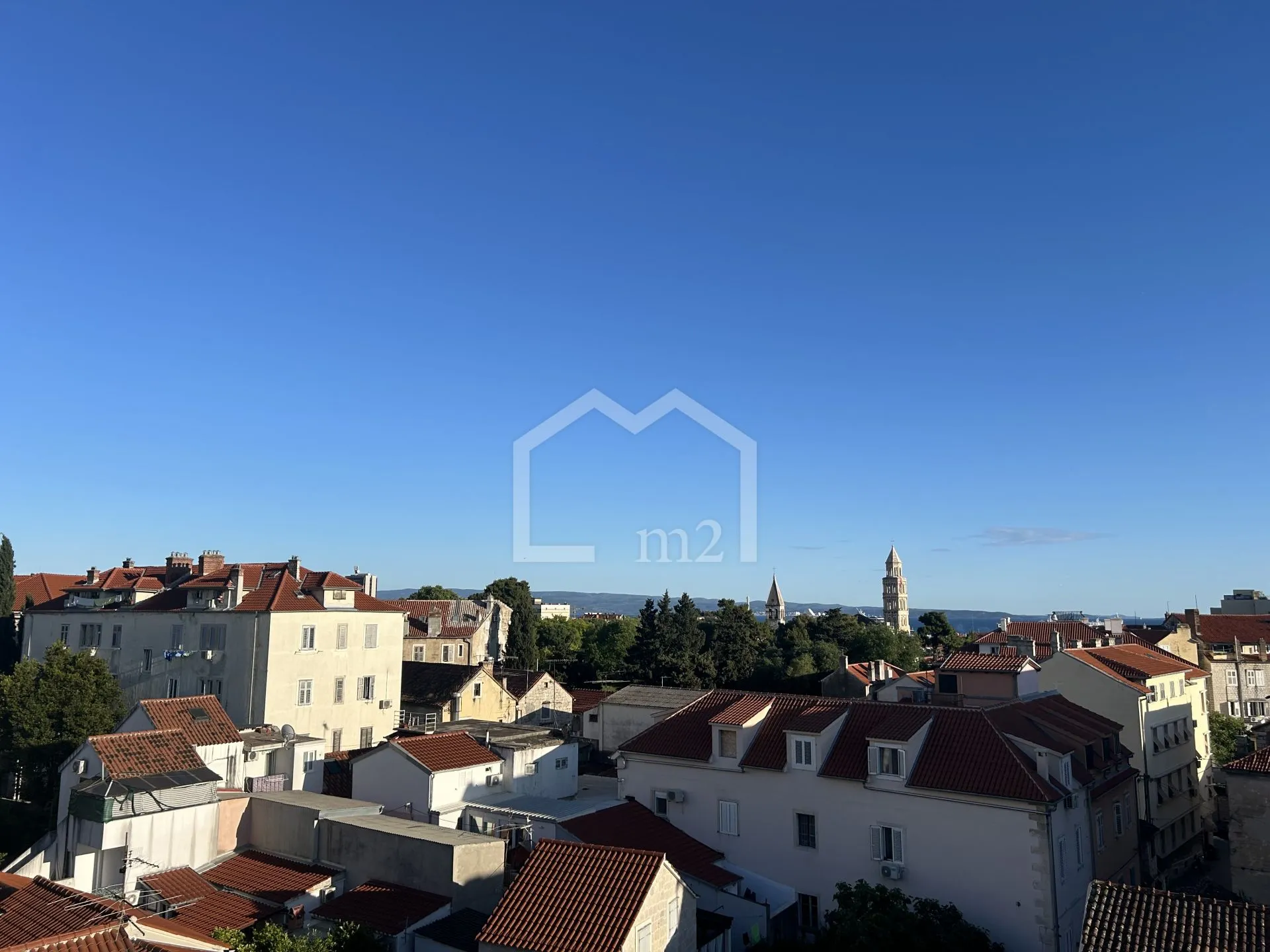 JEDNOSOBAN - CENTAR - BALKON - cover