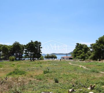 Vodice, Plava plaža, građevinsko zemljište 1.300m2, 80m od plaže - cover