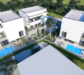 Vodice, građevinsko zemljište 1.389m2 s idejnim projektom, djeljivo u 3 parcele  - cover