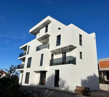 Primošten novogradnja, apartman 78,98m2 (2s) pogled na more - cover