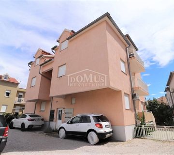 Srima, 370m od plaže, apartman u prizemlju sa 69,20m2, vrtom od 54,57m2 - cover