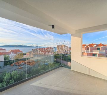 Brodarica penthouse 113,24m2, pogled na more, 150 m do plaže - cover