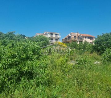 Vodice, građevinsko zemljište 442m2, 600 m do centra - cover