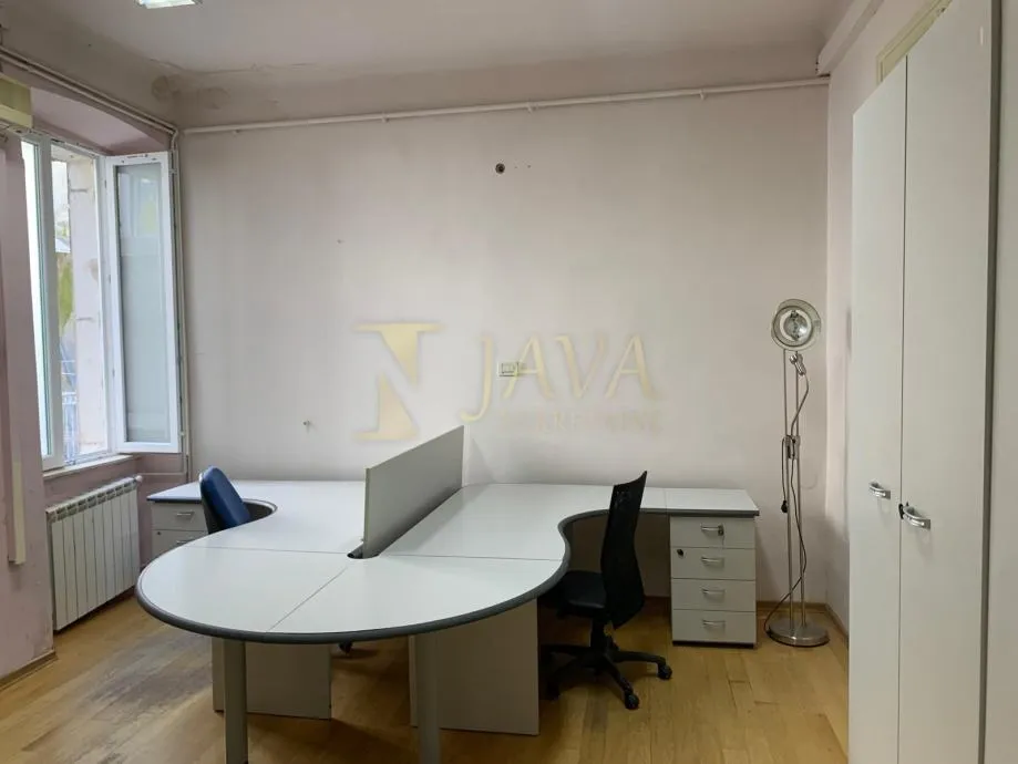 Centar/Rijeka, Ured na Korzu, 20 m2 (iznajmljivanje) - cover