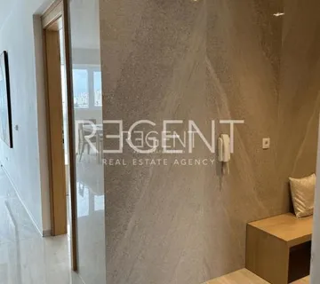 Split, Kroz Smrdećac - atraktivan komforan dvosoban stan 93 m2 - cover