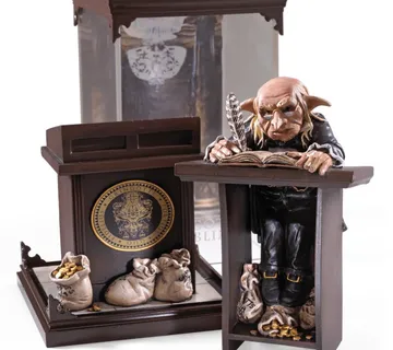 Harry Potter Magical Creatures Gringotts Goblin figura 19cm - Zaprešić