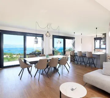 OPATIJA, IKA - luksuzni dvoetažni stan na mirnoj lokaciji s dvije terase i panoramskim pogledom na more - Ika, Opatija
