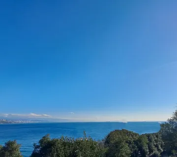 OPATIJA - Stan prvi red do mora