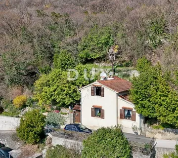RIJEKA, SUŠAČKA DRAGA - Kuća s okućnicom i pogledom, 95m²