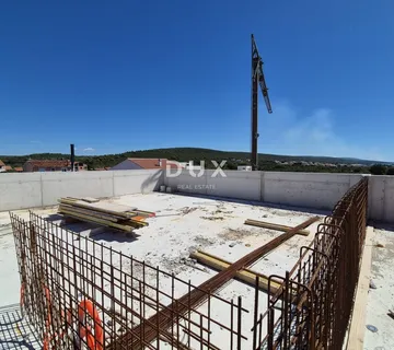ZADAR, SUKOŠAN - S5 - Dvosoban stan s krovnom terasom