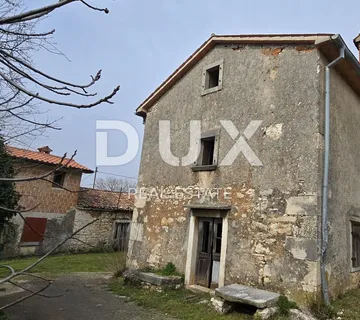 ISTRA, LABIN - Kuća za adaptaciju s konobom i garažom