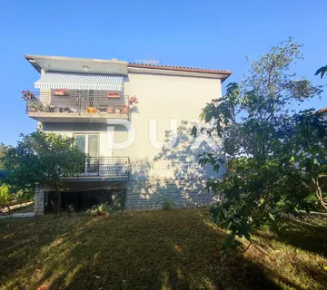 ISTRA, PULA - Samostojeća kuća na Velom Vrhu 400m2
