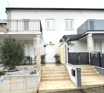 ISTRA,NOVIGRAD - Kuća s pogledom na more