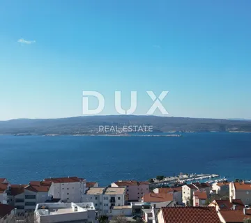 CRIKVENICA - stan 1. kat 200 m2 s panoramskim pogledom na more + okoliš 250 m2