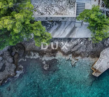 OTOK BRAČ, SELCA - LOKACIJA - Kuća 1.red do mora!! - SAMO KOD NAS! - Sumartin, Selca