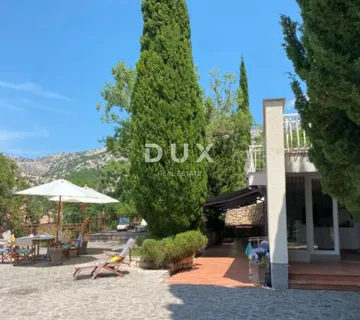 SENJ, OKOLICA - Ekskluzivna rezidencija u prvom redu do mora
