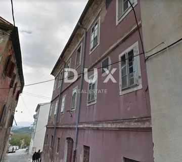 ISTRA, MOTOVUN - Kuća za adaptaciju u starogradskoj jezgri