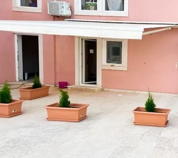ISTRA, NOVIGRAD-Studio apartman na odličnoj lokaciji!