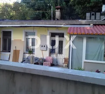 Rijeka, Belveder, Dvije Kućice S Predivnim Vrtovima U Centru Grada
